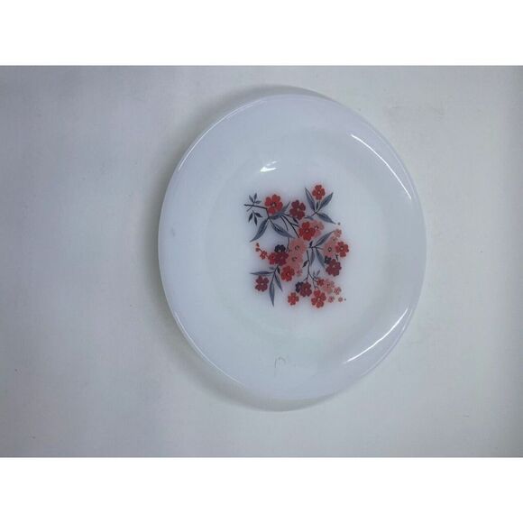 Vintage Anchor Hocking Fire King Milk Glass Dinner Plate Red Flower Pattern - Picture 7 of 8